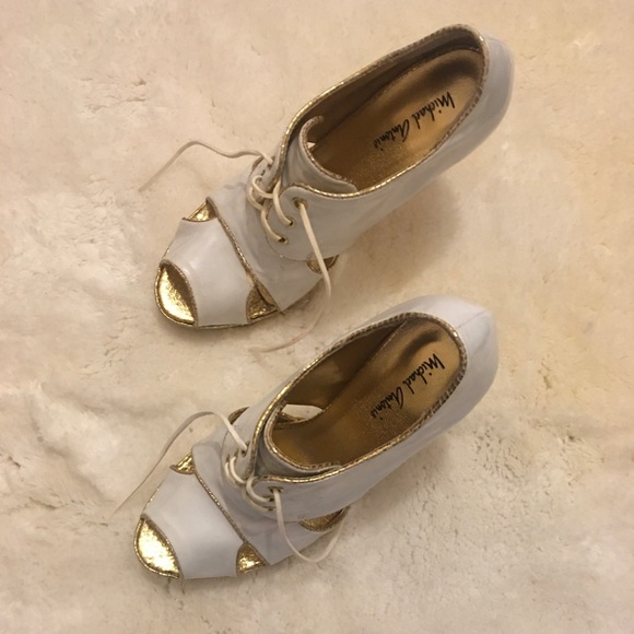 Michael Antonio Shoes - Booties with lace